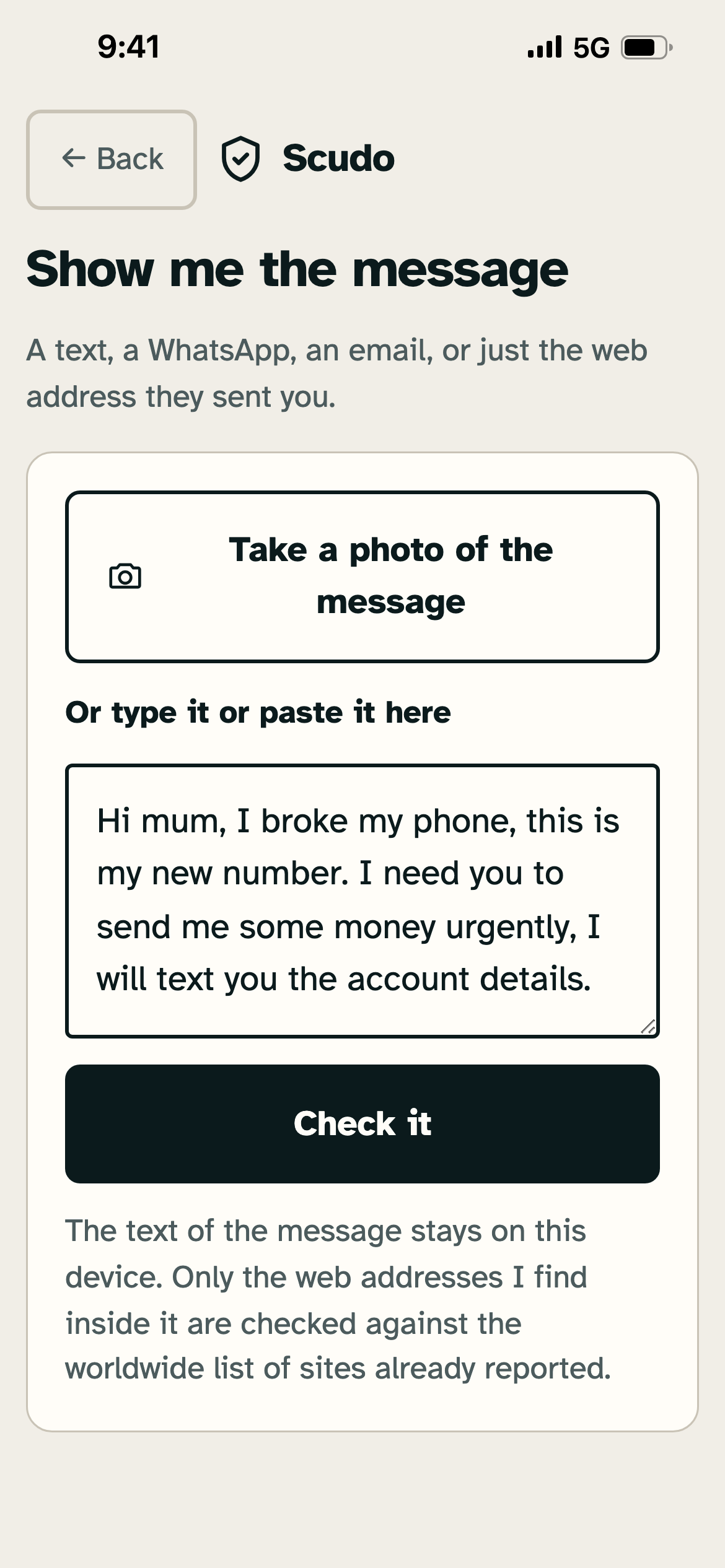 Scudo's message screen: a box with the text of a scam message pasted into it, and a button to check it.